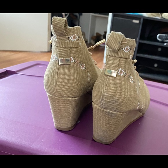 Booties - Picture 3 of 3